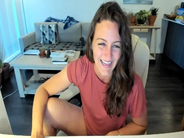 Live sex webcam photo for ScarletWest #254293716