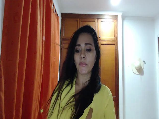 Live sex webcam photo for CristySavoy #265381810