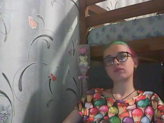 Live sex webcam photo for malvinella #242947952