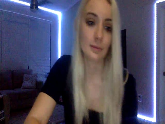 Live sex webcam photo for Sammy_gray #259890192