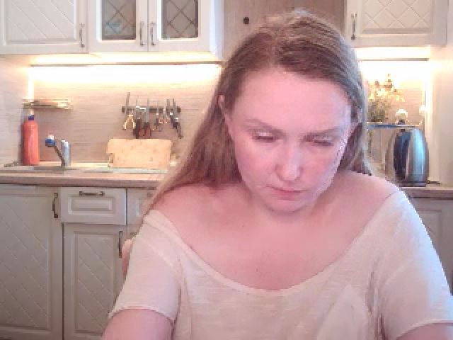 Live sex webcam photo for JaneGrey111 #254031614