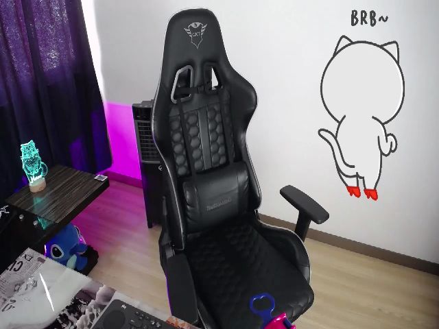 Live sex webcam photo for BiancaMiller #253102852