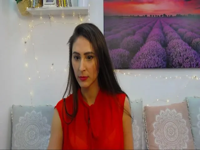 Live sex webcam photo for MaraW #254240557