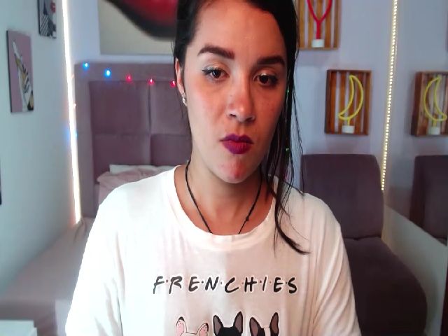 Live sex webcam photo for Graicy_Reyes #254389075