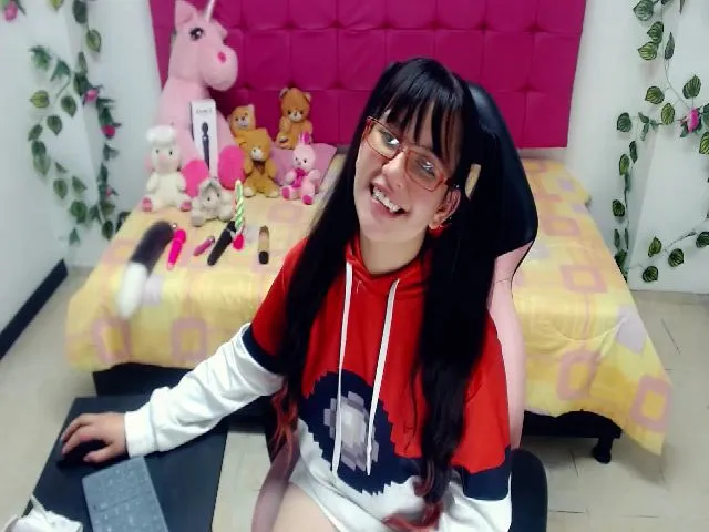 Live sex webcam photo for Pink_queenn #264121546