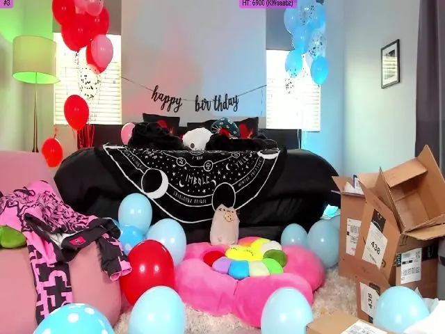 Live sex webcam photo for KasaraWood #255199502