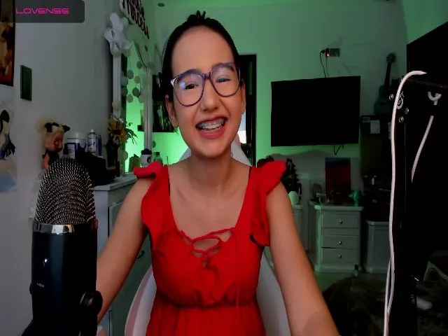 Live sex webcam photo for AnnieJulieth #259515223