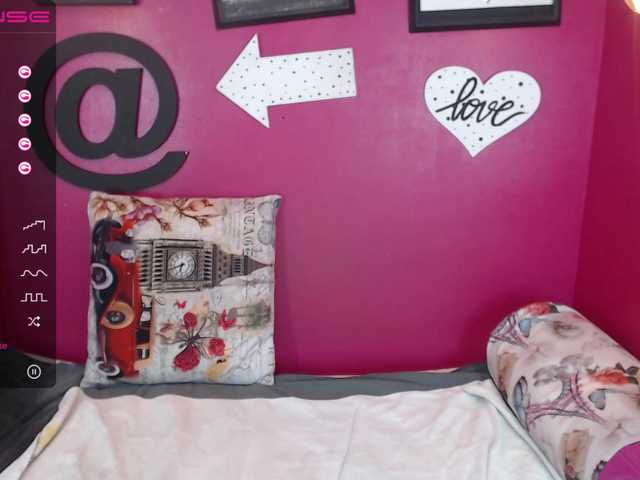 Live sex webcam photo for Marly-Collins #261729839