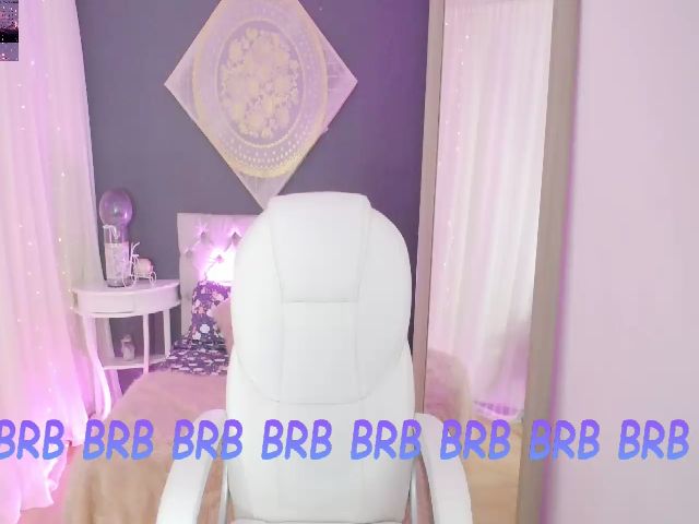 Live sex webcam photo for Karina_V #254068510