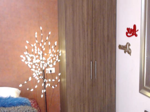 Live sex webcam photo for Forevermanu #254186302