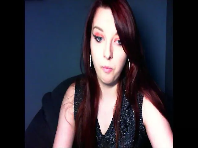 Live sex webcam photo for VirginLuna18 #253842278