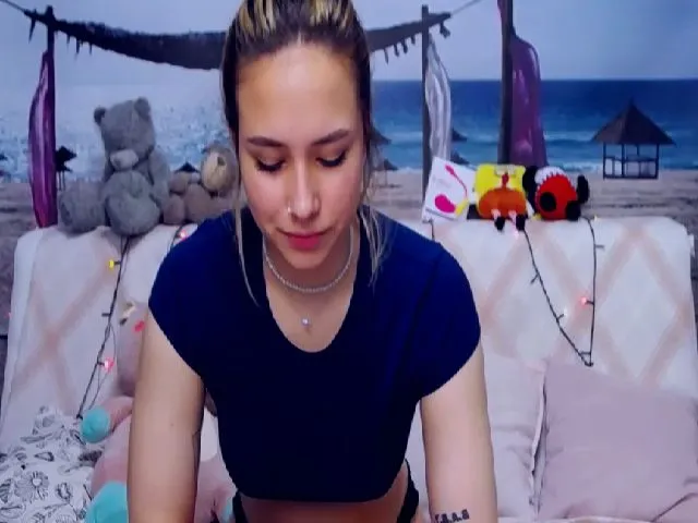 Live sex webcam photo for AlisMonrov18 #255246245