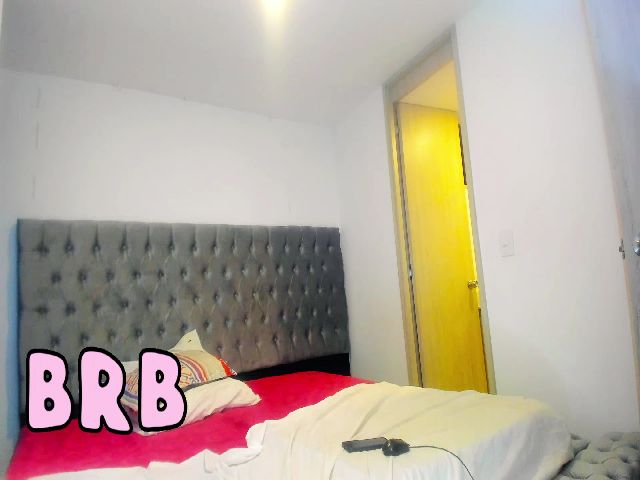 Live sex webcam photo for Afro__Goddess #256969798