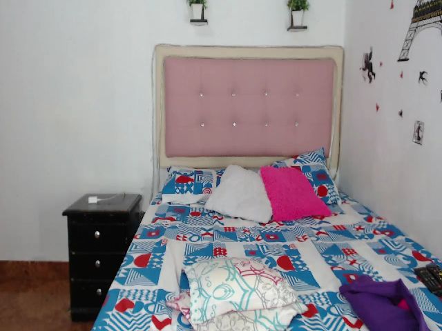 Live sex webcam photo for Maryalelove #253558710