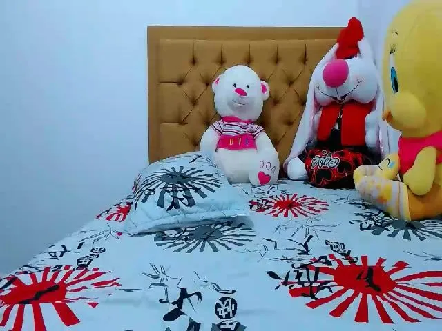 Live sex webcam photo for Julieta_art #255446886