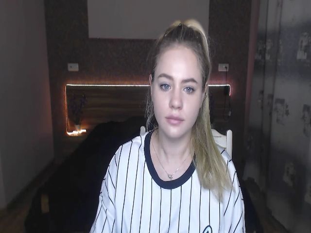 Live sex webcam photo for Daniela_Holt #263528262