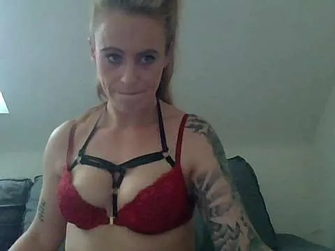 Live sex webcam photo for yVeRochelle #242331882