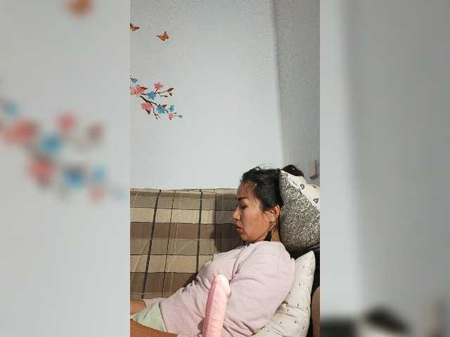 Live sex webcam photo for Milena0606 #245167390