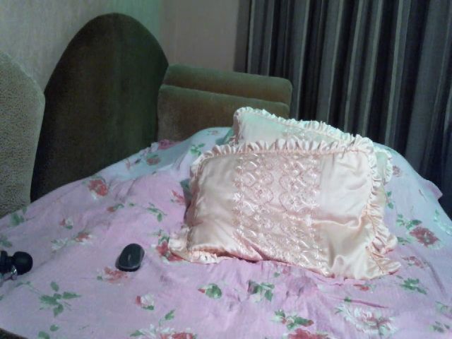 Live sex webcam photo for Zaraicy55 #252932107