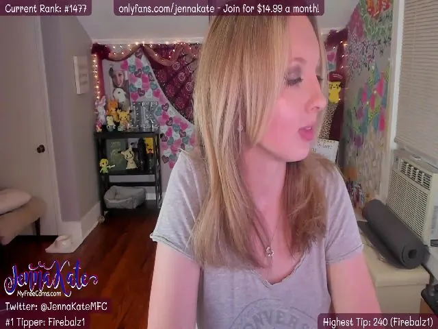 Live sex webcam photo for JennaKate #253312823