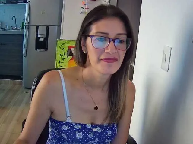 Live sex webcam photo for Perla-Gold #241281412