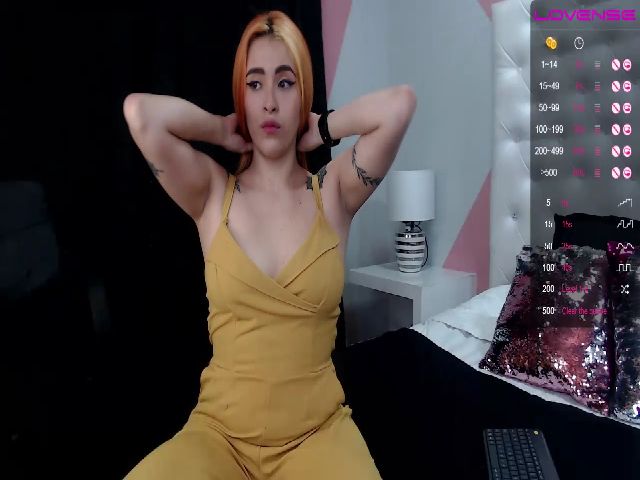 Live sex webcam photo for Valeria_Fox1 #256874469