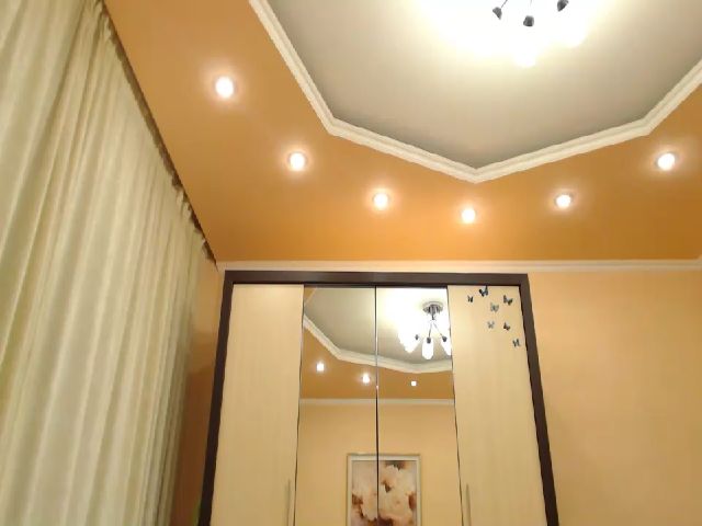 Live sex webcam photo for MsLily #287848027