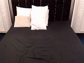 Live sex webcam photo for Selena_Vixen #251842709