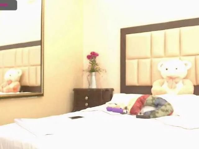 Live sex webcam photo for scarleetsmith #287961607