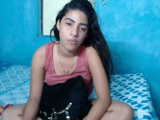 Live sex webcam photo for devora5 #249517841