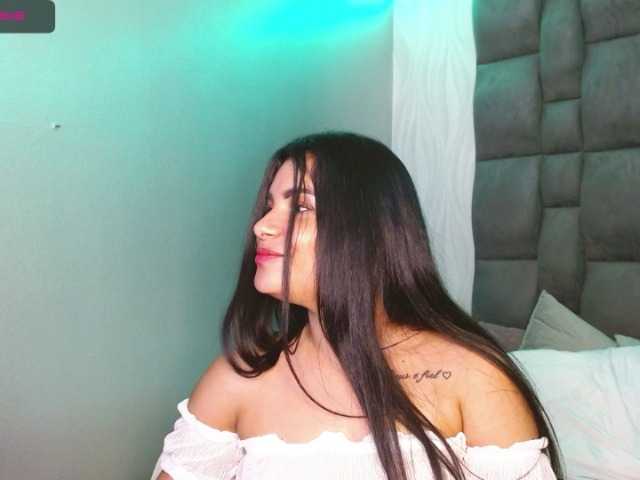 Live sex webcam photo for lolaastars1 #264747928