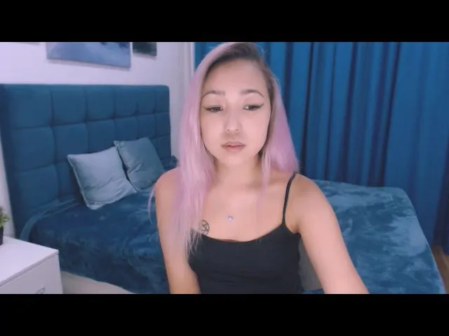 Live sex webcam photo for ArinaTigress #253399874