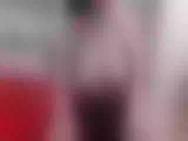 Live sex webcam photo for JullieMilf #258508920