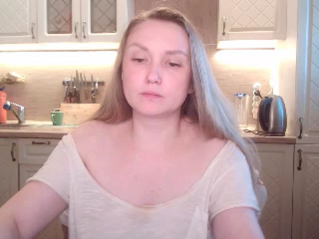 Live sex webcam photo for JaneGrey111 #257287528