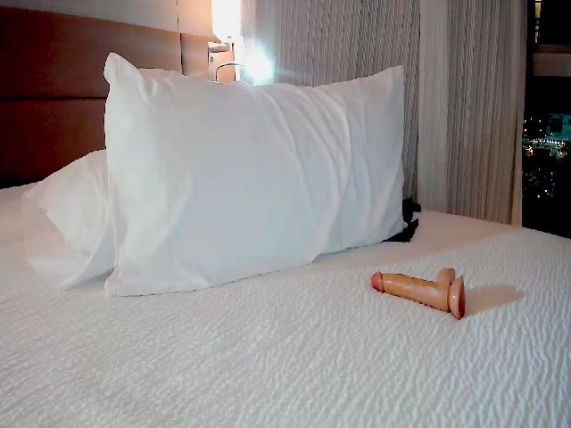 Live sex webcam photo for Roxana_06 #259040626