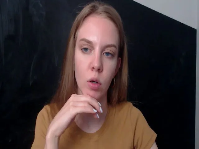 Live sex webcam photo for HappySecret_ #253906946