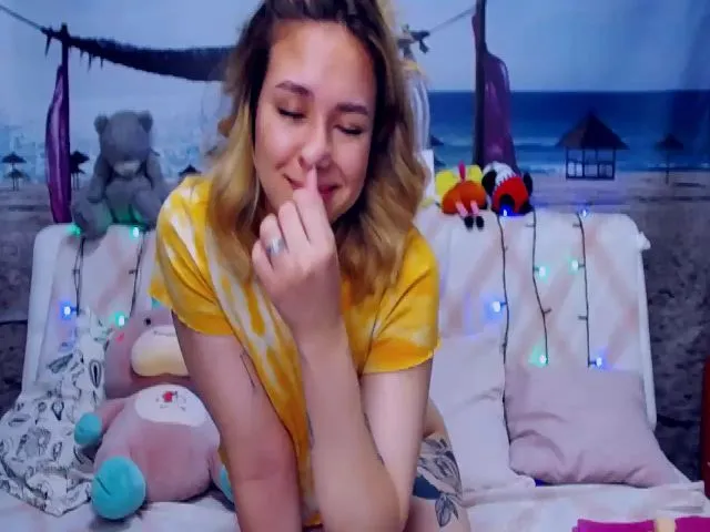Live sex webcam photo for AlisMonrov18 #258443263