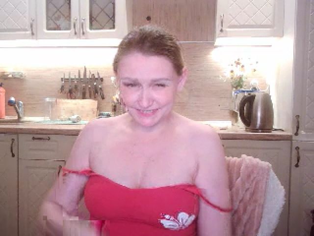 Live sex webcam photo for JaneGrey111 #254886515