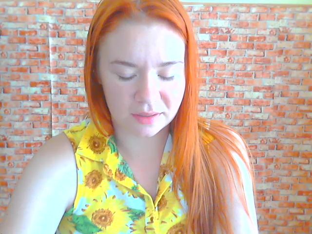 Live sex webcam photo for JiMiola #261984345