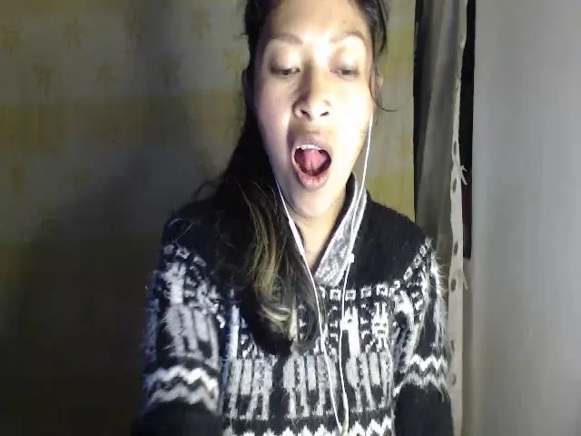 Live sex webcam photo for CHILENITAHOT #255835136