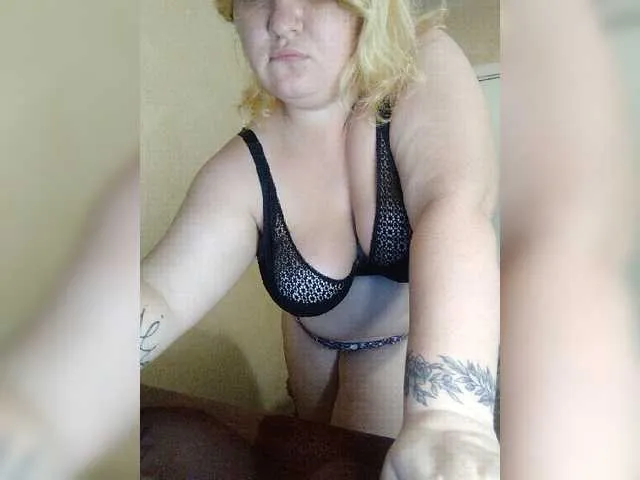 Live sex webcam photo for AmyRedFox #262394866