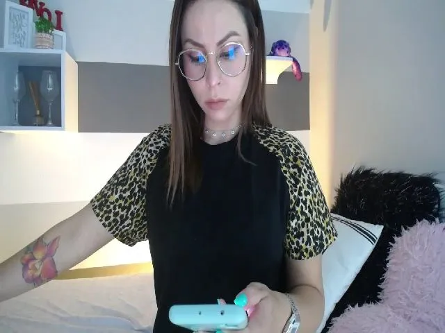 Live sex webcam photo for SUSYBALE #253782697
