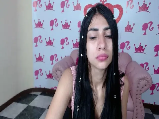 Live sex webcam photo for Naughtty_Doll #262089309