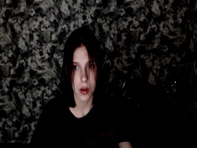 Live sex webcam photo for HISOKAMORROW_ #261033777