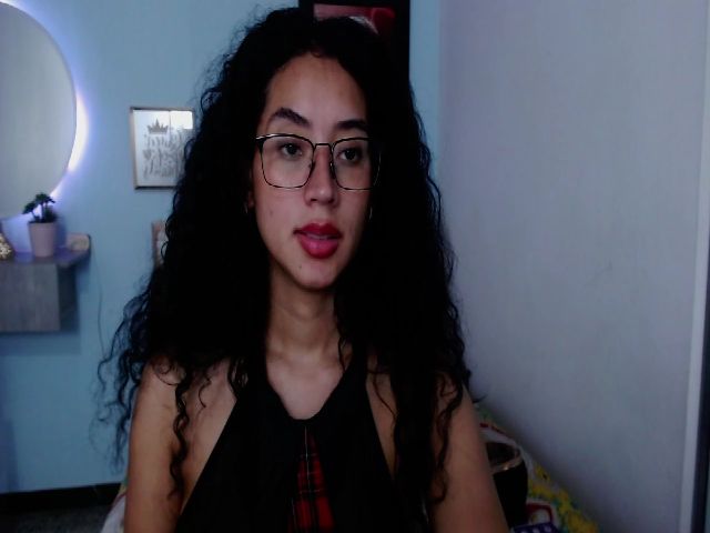 Live sex webcam photo for Jade_lee88 #254416896