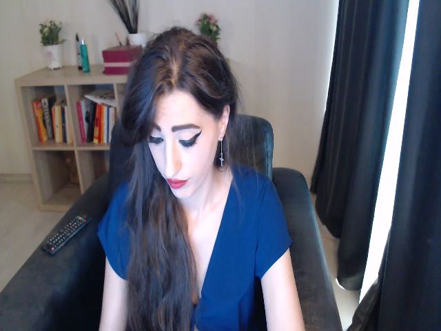 Live sex webcam photo for HotRebbecca #253303959