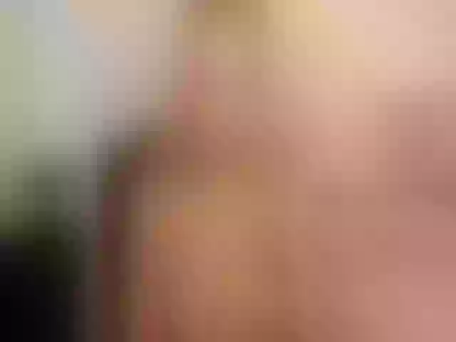 Live sex webcam photo for LoreenThornon #256638929
