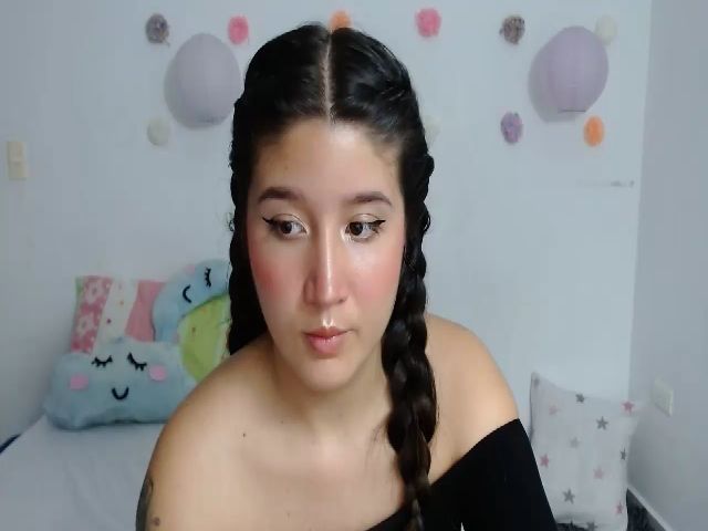 Live sex webcam photo for Em_aa #254682312