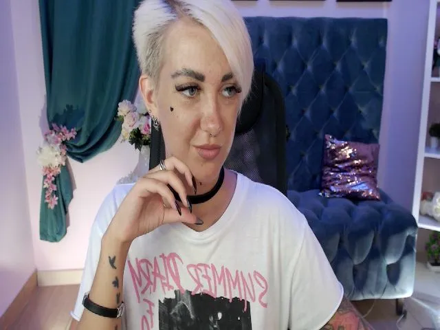 Live sex webcam photo for AkioTy #256209476
