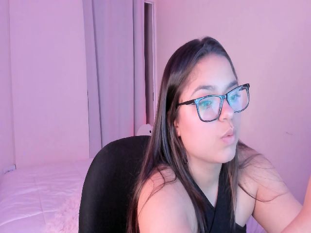 Live sex webcam photo for Lola_tom #254704229